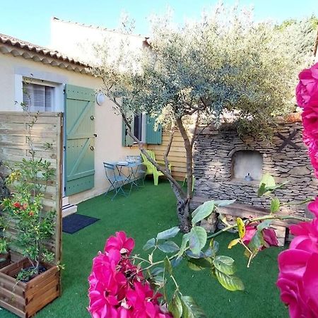 Gite De L'Olivier, Classe, Climatise, Jardin Avec Parking Gratuit Devant Le Logement Et A 5 Minutes Du Centre-Ville A Pied LʼIsle-sur-la-Sorgue Екстериор снимка
