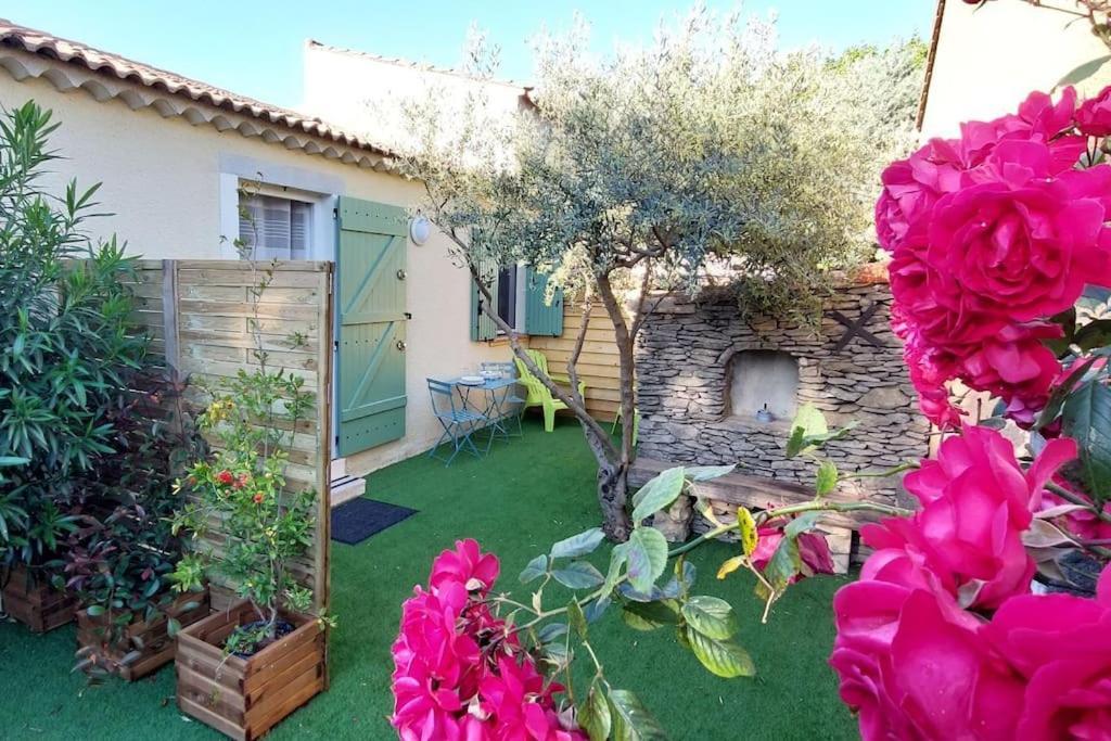 Gite De L'Olivier, Classe, Climatise, Jardin Avec Parking Gratuit Devant Le Logement Et A 5 Minutes Du Centre-Ville A Pied LʼIsle-sur-la-Sorgue Екстериор снимка